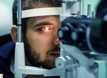 Carlos Ópticos - Examen visual